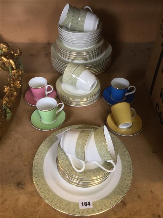 Royal Doulton Sonnet dinner service & Worcester coffee cups